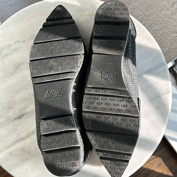 AGL Black Loafer - Picture 3 of 5